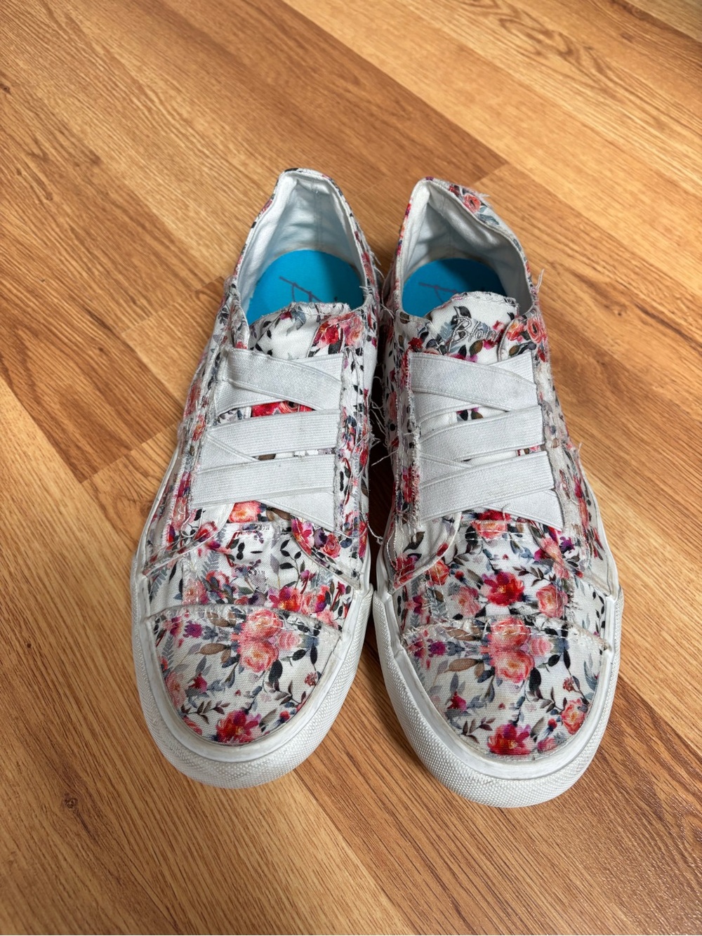 Blowfish Malibu Floral Slip-On Women’s Sneakers - White/Pink size 10